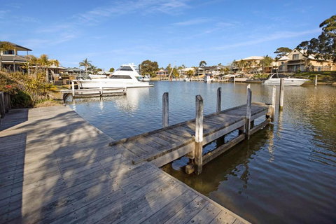 Pelican Brief - Tourism TAS 2