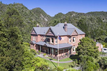 Penghana Bed And Breakfast with Hobart Tourism