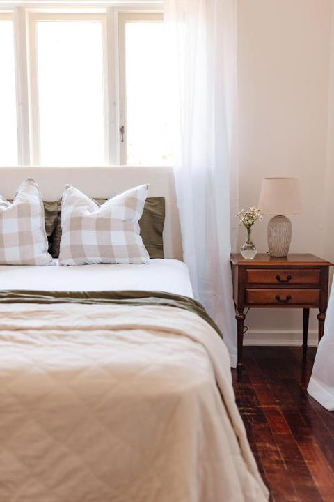 Pet Friendly Family Home In Bluff Point - Hobart Tourism 3