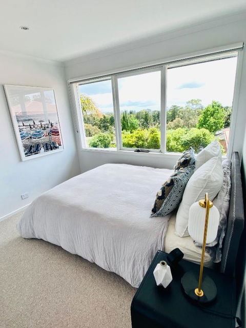 Pool & Pet Friendly - Mornington Peninsula Beach House - Hobart Tourism 3