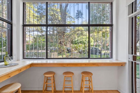 Pet-Friendly Home Just Minutes From Bondi Beach - Hobart Tourism 3