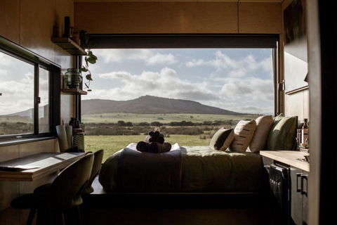 Peter The Tiny Cabin In Esperance - Hobart Tourism 3