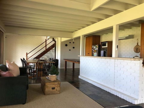 Peterborough Beach House - Hobart Tourism 0