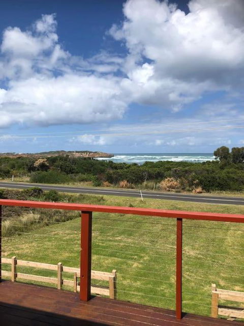 Peterborough Beach House - Hobart Tourism 3