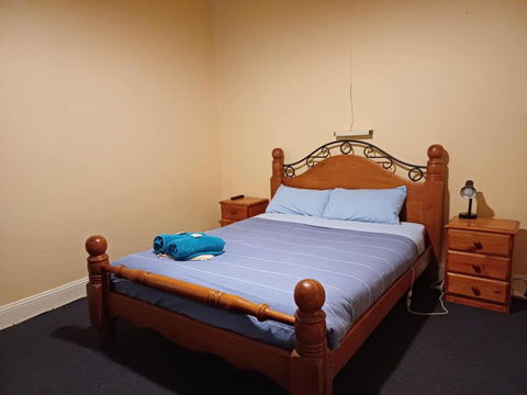 PETERBOROUGH HOTEL - Tourism TAS 3