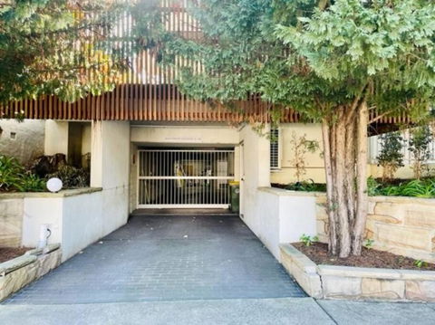 Picasso Villa In Rose Bay - Hobart Tourism 3