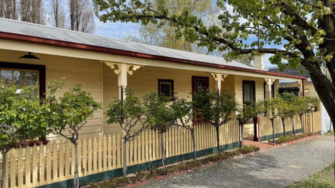 Picketts Cottage - Hobart Tourism 3