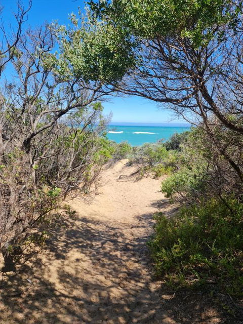 PIECE OF PARADISE, Huge 4 Bedroom Haven - Tourism TAS 0