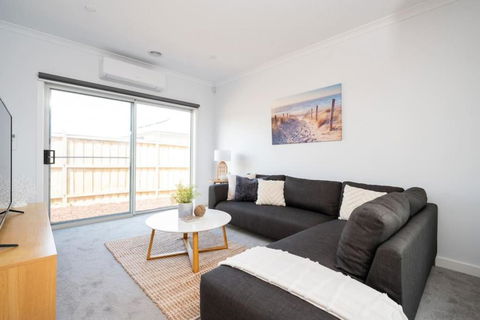 PIPER Modern Home Walk To Beach Shops Parks - Tourism TAS 3