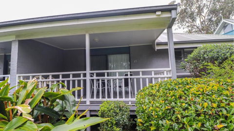 Plover Executive Deluxe Villa 25 - Hobart Tourism 3