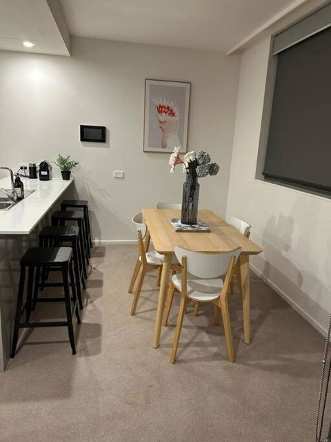Plush Apartment On Mort - Tourism TAS 2