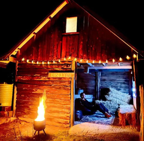 Poets Ode Featuring The Donkey Shed Theatre - Hobart Tourism 2