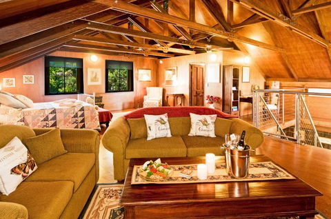 Possum Lodge At Cloudhill Estate - Hobart Tourism 0