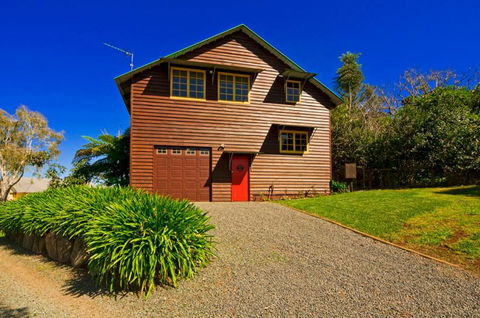 Possum Lodge At Cloudhill Estate - Hobart Tourism 1