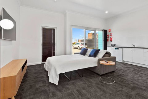 Port Lincoln Shark Apartment 6 - Hobart Tourism 3