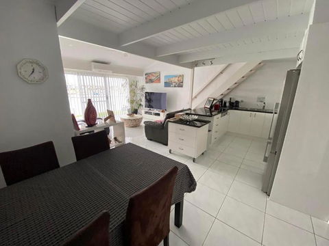 Port Lincoln Marina Waterfront Apartment - Hobart Tourism 2