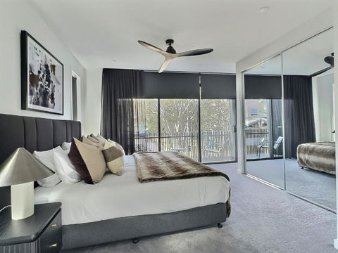 RAM, Alpine Getaways - Tourism TAS 3