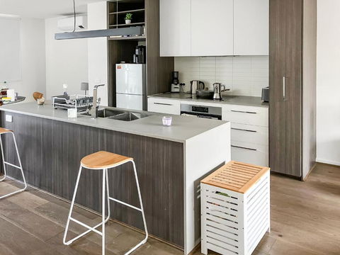 Private Room & Ensuite, In Shared Modern 2 Level Apartment - Full Use Of All Facilities - Hobart Tourism 2