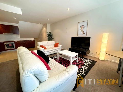Pretty Penthouse - Close To ANU - Hobart Tourism 0