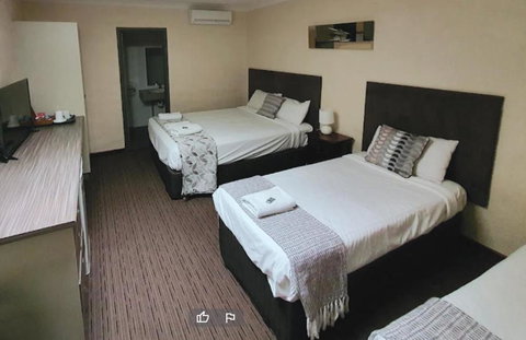Prince Of Wales Hotel, Bunbury - Tourism TAS 2