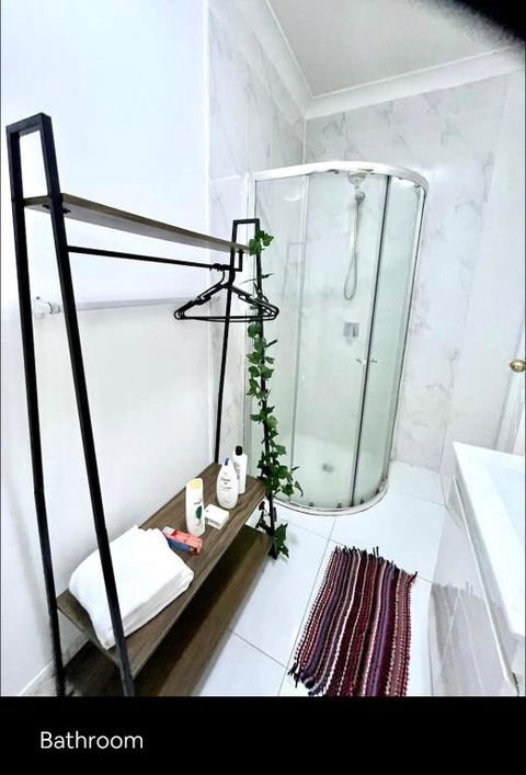 Private Entry Studio Room With Bathroom And Kitchen - Tourism TAS 1