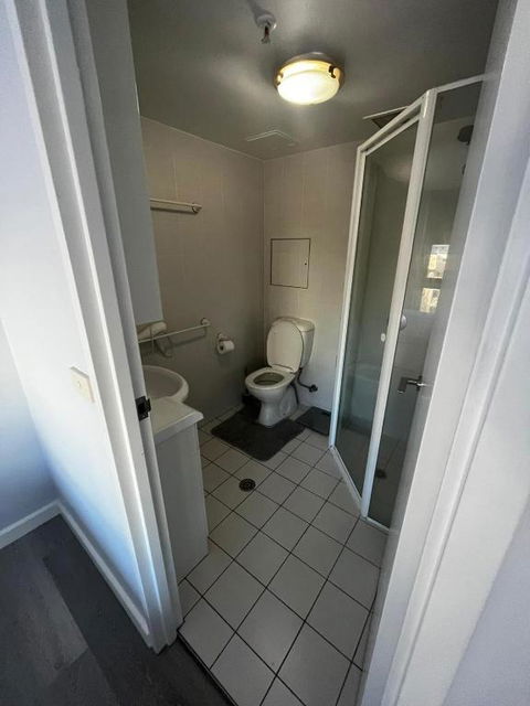 Private Room With Ensuite In The CBD - Hobart Tourism 3