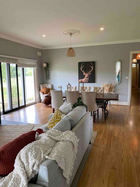 Prouts Lodge - Hobart Tourism 2