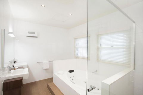 Provenance Accommodation - Tourism TAS 1