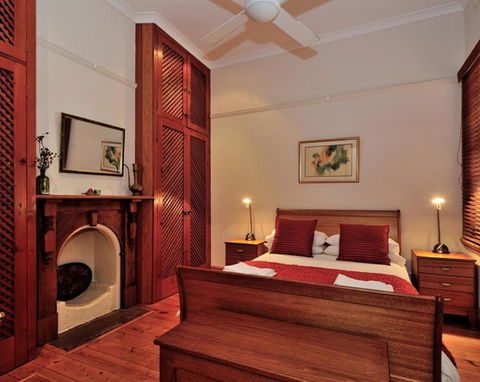 Pure Gold - Heritage 2 Bedroom Terraced Cottage - Tourism TAS 2