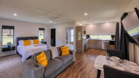 Quaffers On Storm King - Tourism TAS 3