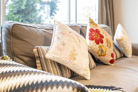 Quaint Auchenflower 1B1B Apt W Parking Close To UQ - Tourism TAS 1