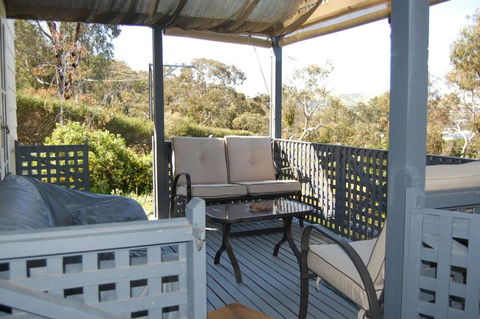 Quaint Cottage Nestled Amongst The Trees - Tourism TAS 2