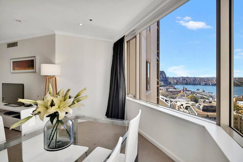 Quality Apartment In The Rocks GLO1203 - Tourism TAS 0