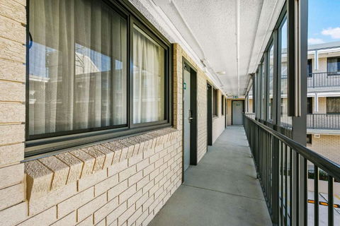Quality Inn Sunshine Haberfield - Tourism TAS 2