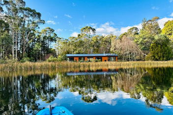 Quamby Bluff Lake House, Deloraine, Tasmania with Tourism TAS