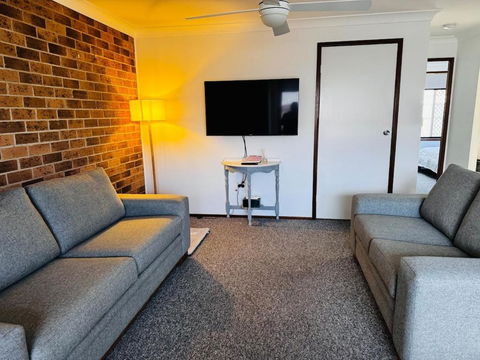 Quiet, 2bdrm Retreat In Tamworth - Hobart Tourism 0