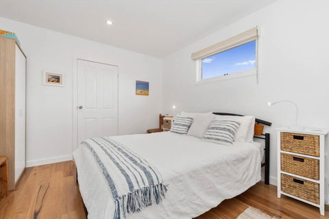 Quiet, Luxurious Guest House - Couples Retreat - Tourism TAS 2