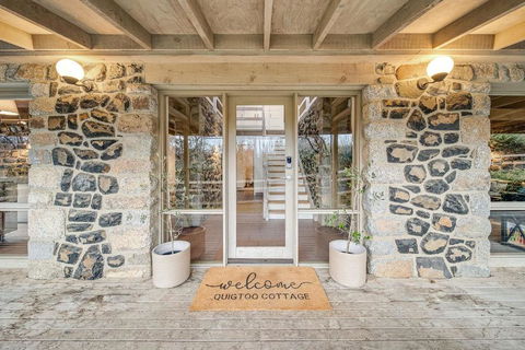 Quigtoo Cottage - Beautiful 4BR Stone Cottage L WiFi L Bath L Garden - Tourism TAS 1