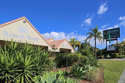 Quality Hotel Robertson Gardens - Hobart Tourism 1