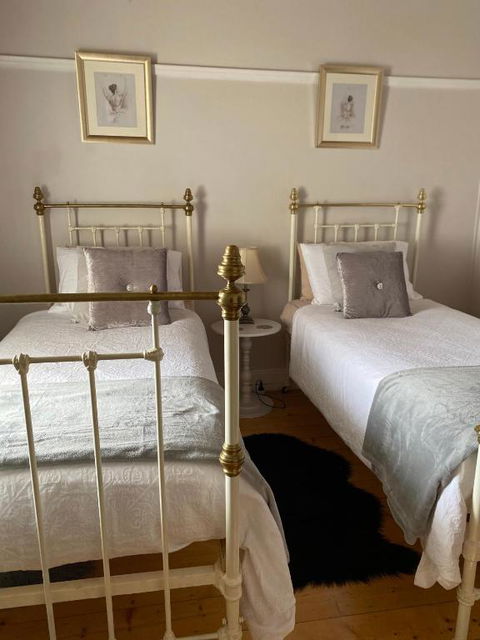 R&R Blue Diamond Luxury Cottage Maryborough, Vic - Tourism TAS 2