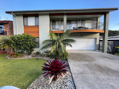 Rainbow Beachhouse - Deluxe, Pristine Location - Hobart Tourism 0