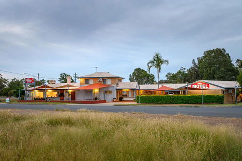 Raintree Motel Biloela - Hobart Tourism 1