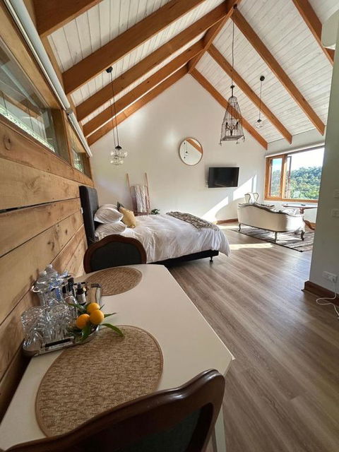 Rainy Hill Retreat - The Loft - Tourism TAS 0