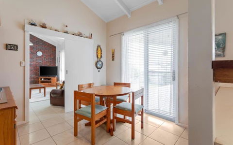 Ratties Residence 6 Carnegie St Port Ellliot - No Linen Included - Tourism TAS 3
