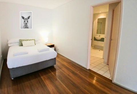 Readyset Apartments At Dockside - Tourism TAS 3
