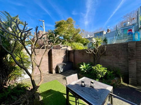 Rear Garden Suite - Tourism TAS 0