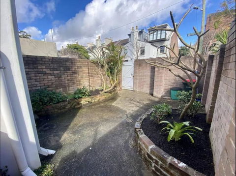 Rear Garden Suite - Tourism TAS 1
