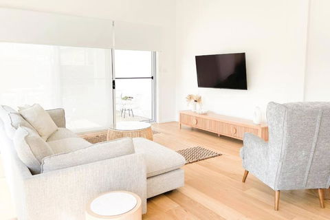 Red Brick Central Retreat - Tourism TAS 1