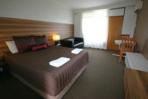Red Cedars Motel - Tourism TAS 2