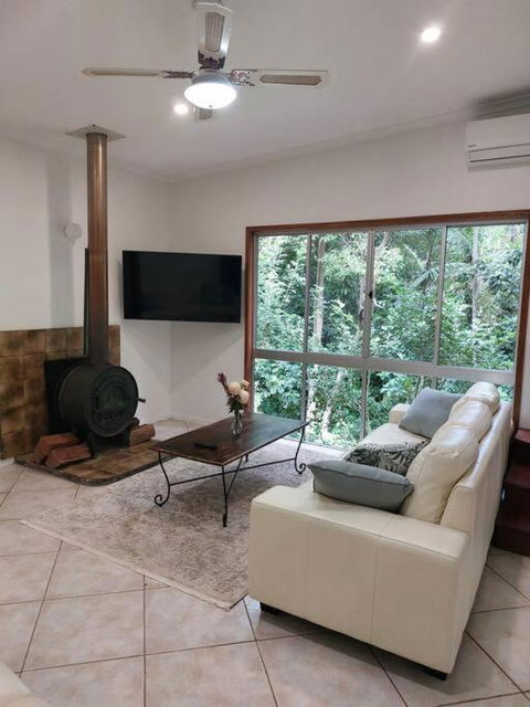 Rainforest Retreat-Fireplace-BBQ-3 Acres- - Tourism TAS 1